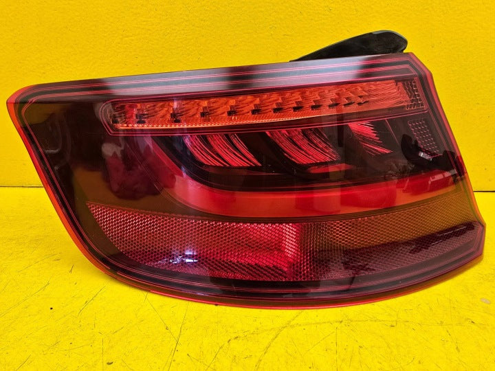 Rückleuchte Audi A3 Sportback 8V4945095A Links Rearlight RUK5265628509hr
