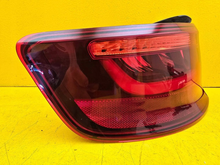 Rückleuchte Audi A3 Sportback 8V4945095A Links Rearlight RUK5265628509hr
