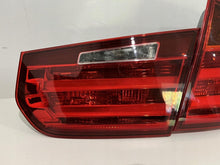 Laden Sie das Bild in den Galerie-Viewer, Rückleuchte BMW 3 F30 18361112 Ein Satz Rearlight RUK5294010893tj
