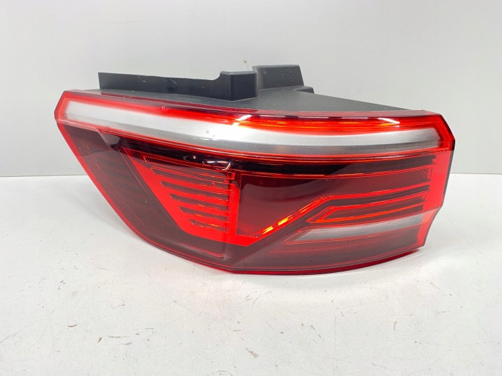Rückleuchte VW Multivan T7 Transporter 7T0945095B Links Rearlight RUK5334489355pf