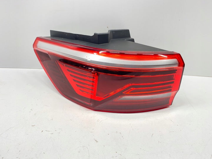 Rückleuchte VW Multivan T7 Transporter 7T0945095B Links Rearlight RUK5334489355pf