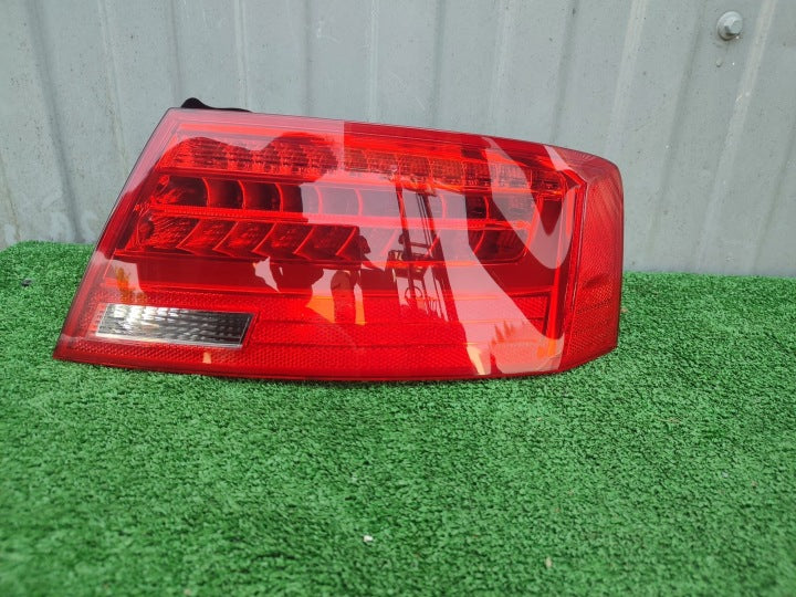 Rückleuchte Audi A5 Sportback 8T8945096F Rechts Rearlight RUK5440857988dy