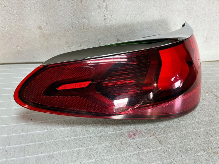 Rückleuchte Mercedes-Benz A2149065702 Links Rearlight RUK5541237250pr