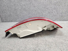 Laden Sie das Bild in den Galerie-Viewer, Rückleuchte BMW 1 E88 Coupe E82 692452004 Rechts Rearlight RUK5557443999pl