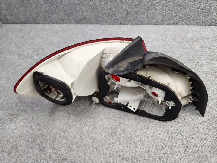 Rückleuchte BMW 1 E88 Coupe E82 692452004 Rechts Rearlight RUK5557443999pl