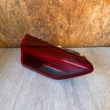 Laden Sie das Bild in den Galerie-Viewer, Rückleuchte VW Polo 2G0945093D Links Rearlight RUK5560024980py