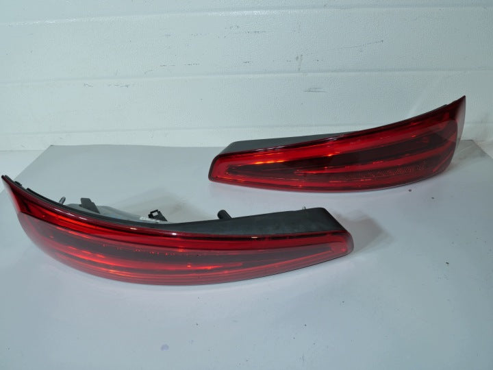 Rückleuchte Audi Q3 8U0945094A 8U0945093A Ein Satz Rearlight RUK5597887087vr