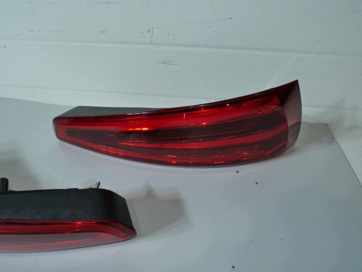 Rückleuchte Audi Q3 8U0945094A 8U0945093A Ein Satz Rearlight RUK5597887087vr