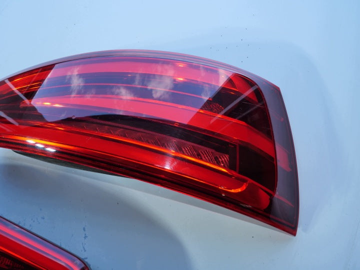 Rückleuchte Audi Q3 8U0945094A 8U0945093A Ein Satz Rearlight RUK5597887087vr