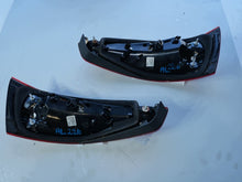 Laden Sie das Bild in den Galerie-Viewer, Rückleuchte Audi Q3 8U0945094A 8U0945093A Ein Satz Rearlight RUK5597887087vr