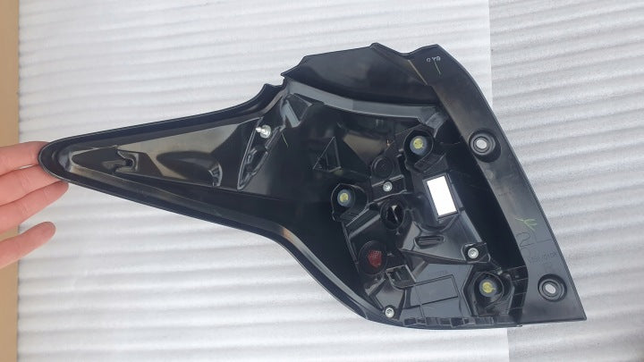 Rückleuchte Toyota 4 Yaris Rechts Rearlight RUK5628800555at