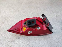 Laden Sie das Bild in den Galerie-Viewer, Rückleuchte VW Passat B7 3AF945208B Rechts Rearlight RUK5720889658pu