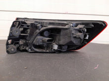 Laden Sie das Bild in den Galerie-Viewer, Rückleuchte Audi A4 B9 Links Rearlight RUK5746742292mh