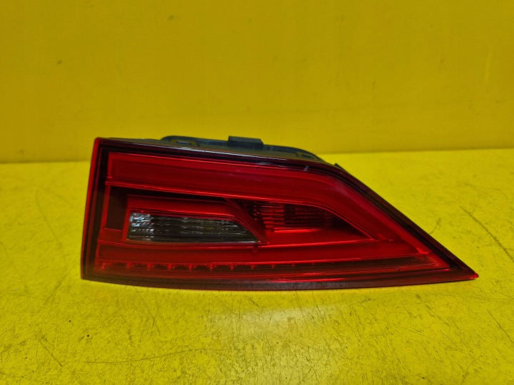 Rückleuchte Audi A3 8V5945094H Rechts Rearlight RUK5767812413ud