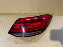Laden Sie das Bild in den Galerie-Viewer, Rückleuchte Mercedes-Benz Cls A2579062600 Ein Stück (Rechts oder Links) RUK5791675817cq
