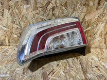 Load image into Gallery viewer, Rückleuchte Toyota Prius Ein Stück (Rechts oder Links) Rearlight RUK6031984305vb