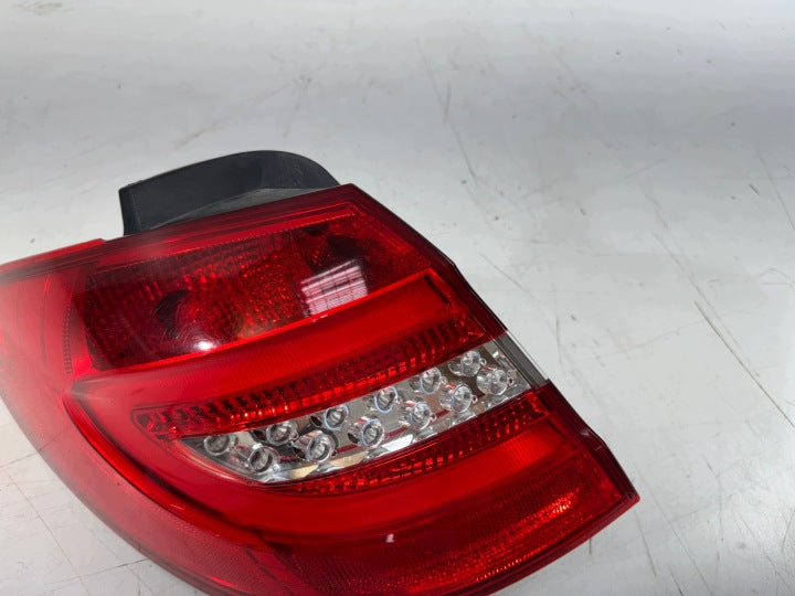 Rückleuchte Mercedes-Benz A2468200564 Links Rearlight RUK6120729413qs