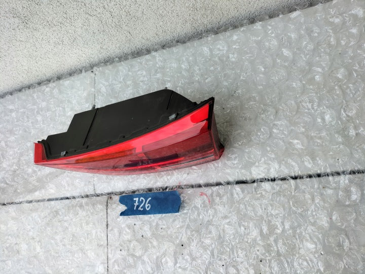 Rückleuchte Audi Q3 83A945076 Rechts Rearlight RUK6130993200ch