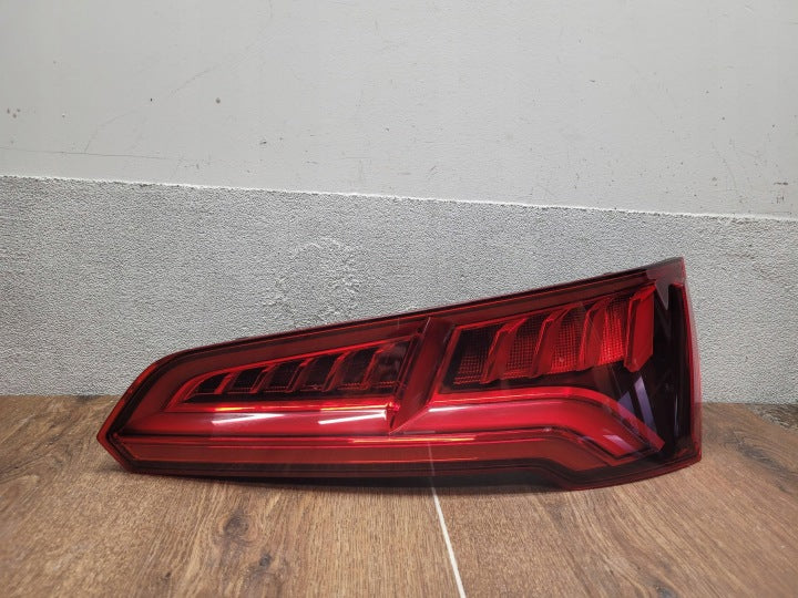 Rückleuchte Audi Q5 Rechts Rearlight RUK6151905397ef