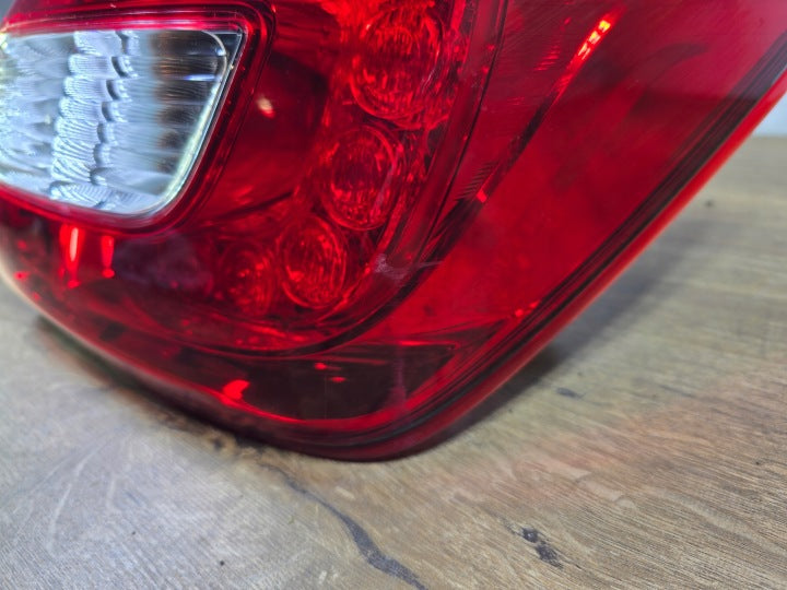 Rückleuchte Mitsubishi Space Star 8330B020 Rechts Rearlight RUK6200259675wn