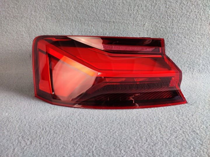 Rückleuchte Audi A5 Sportback 8W6945069 Links Rearlight RUK6254733723mg