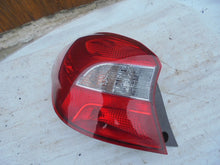 Laden Sie das Bild in den Galerie-Viewer, Rückleuchte Ford J7BB-13405-HB Links Rearlight RUK6380504647fl