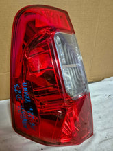 Laden Sie das Bild in den Galerie-Viewer, Rückleuchte Nissan Np300 Navara D23 Rechts Rearlight RUK6381731997us