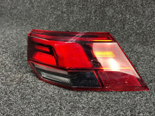 Laden Sie das Bild in den Galerie-Viewer, Rückleuchte VW Hatchback Golf 5H0945096C Rechts Rearlight RUK6405258953ry