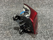 Laden Sie das Bild in den Galerie-Viewer, Rückleuchte VW Hatchback Golf 5H0945096C Rechts Rearlight RUK6405258953ry