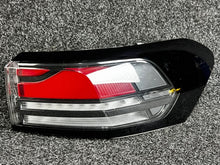Laden Sie das Bild in den Galerie-Viewer, Rückleuchte VW I 14B945096A Rechts Rearlight RUK6408597764ca