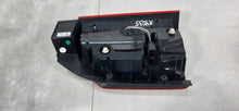 Laden Sie das Bild in den Galerie-Viewer, Rückleuchte VW 7LA945207 Links Rearlight RUK6437430925lr