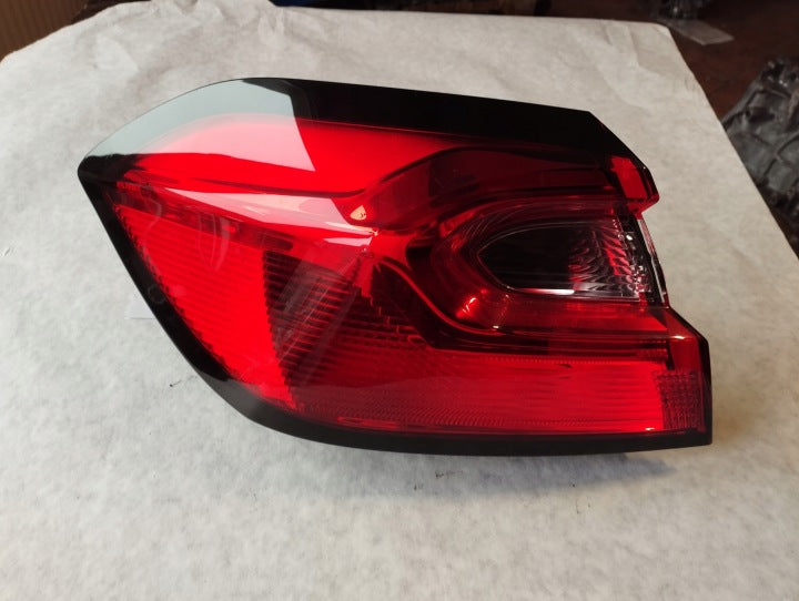 Rückleuchte Ford Fiesta Links Rearlight RUK6475212451cx