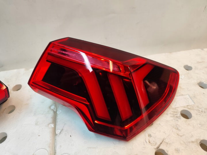 Rückleuchte Audi Q3 Sportback 83A945091 Ein Stück (Rechts oder Links) Rearlight RUK6499813431gw