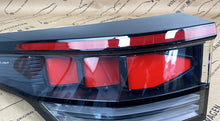 Laden Sie das Bild in den Galerie-Viewer, Rückleuchte VW 57L945207A Links Rearlight RUK6561381049ov