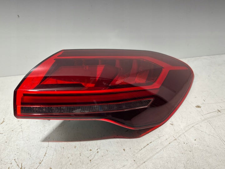 Rückleuchte Audi A5 8B3945280B Rechts Rearlight RUK6607474422pn