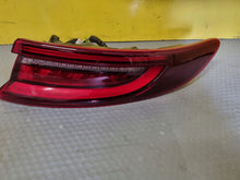 Laden Sie das Bild in den Galerie-Viewer, Rückleuchte Kia Proceed 92402J7200 Rechts Rearlight RUK6613737457er