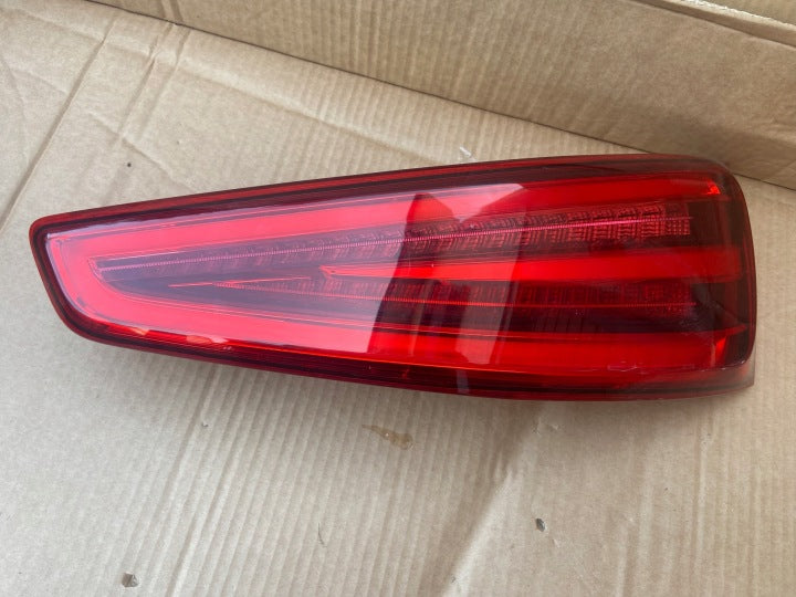 Rückleuchte Audi Q3 8U0945094H Rechts Rearlight RUK6619132294ve
