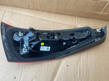 Laden Sie das Bild in den Galerie-Viewer, Rückleuchte Audi Q3 8U0945094H Rechts Rearlight RUK6619132294ve