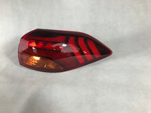 Laden Sie das Bild in den Galerie-Viewer, Rückleuchte Hyundai Tucson 92402D7600 Rechts Rearlight RUK6655417809dd