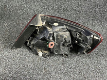 Laden Sie das Bild in den Galerie-Viewer, Rückleuchte Audi A3 8V4945069 Ein Stück (Rechts oder Links) Rearlight RUK6684991753ex