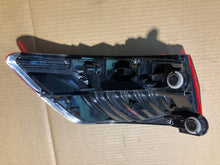 Laden Sie das Bild in den Galerie-Viewer, Rückleuchte Audi A4 B9 8W9945070AA Rechts Rearlight RUK6714498288uk
