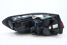 Laden Sie das Bild in den Galerie-Viewer, Rückleuchte BMW U06 H4849436009 Ein Satz Rearlight RUK6895637875xf