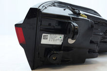 Laden Sie das Bild in den Galerie-Viewer, Rückleuchte BMW U06 H4849436009 Ein Satz Rearlight RUK6895637875xf