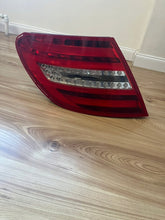Laden Sie das Bild in den Galerie-Viewer, Rückleuchte Mercedes-Benz W204 A2048201864 Links Rearlight RUK6973016867ys