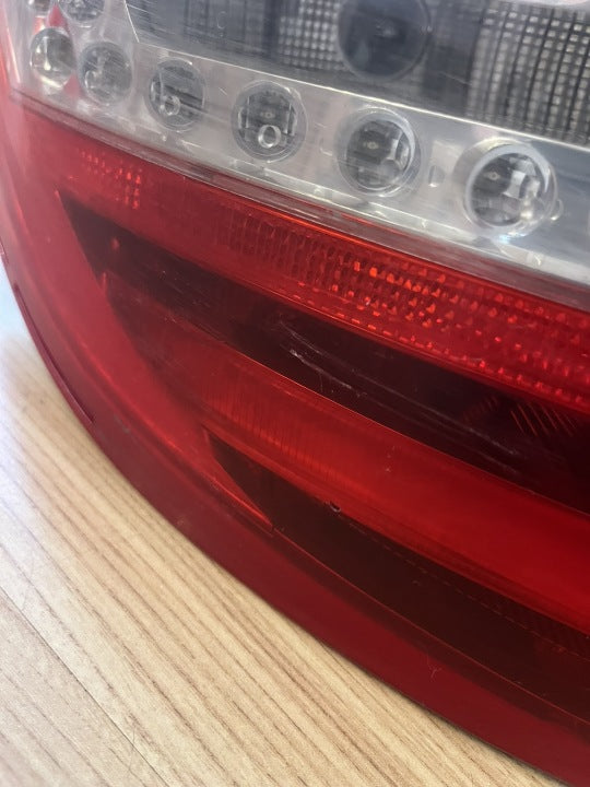 Rückleuchte Mercedes-Benz W204 A2048201864 Links Rearlight RUK6973016867ys