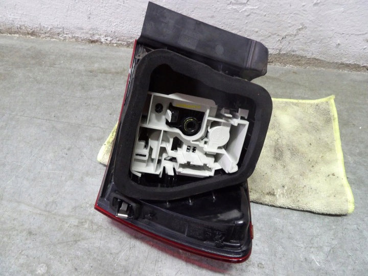 Rückleuchte VW Jetta Links Rearlight RUK7064280508ux