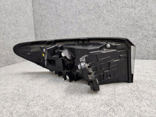 Load image into Gallery viewer, Rückleuchte VW Passat 3J0945208 Rechts Rearlight RUK7225952007ee