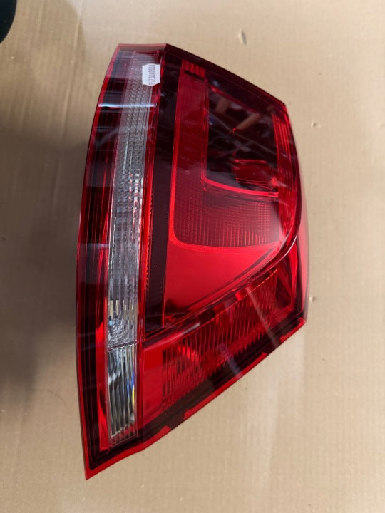 Rückleuchte VW Golf VII 220321 Rechts Rearlight RUK7243295140tp