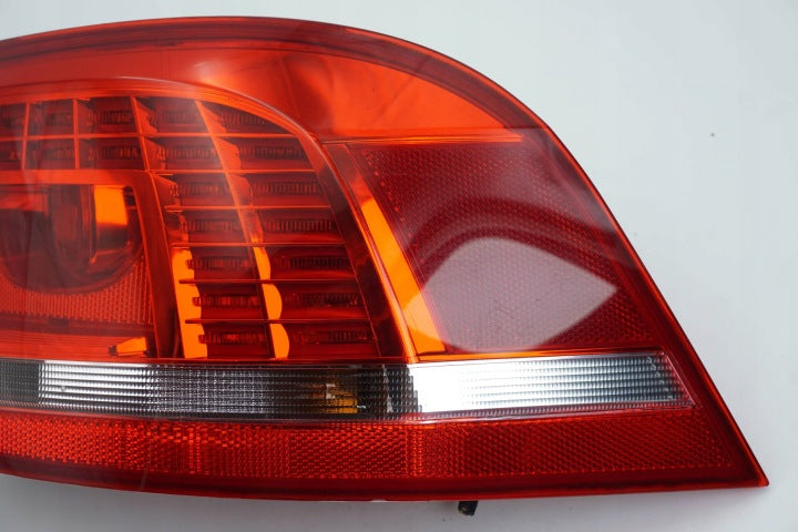 Rückleuchte VW Passat B7 3AF945310 Rechts Rearlight RUK7362568491tk