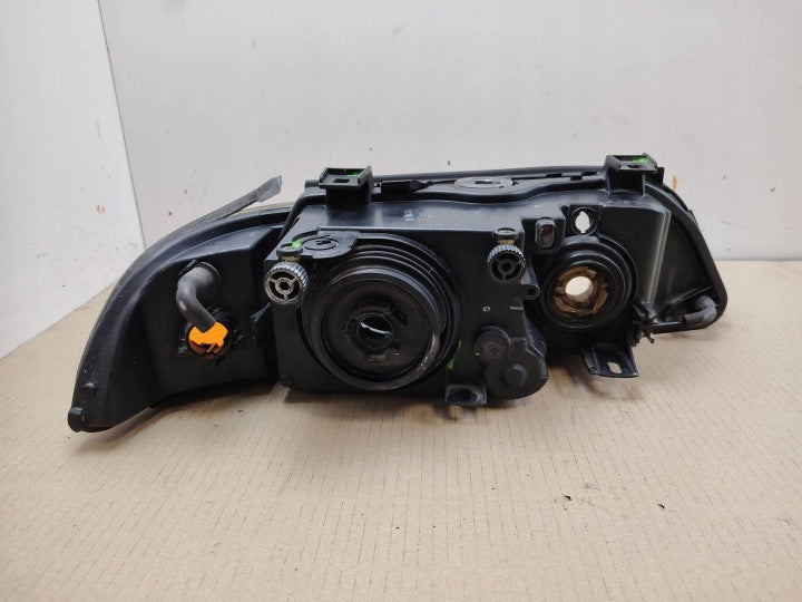 Rückleuchte BMW 5 E39 Rechts Rearlight RUK7372292796ja